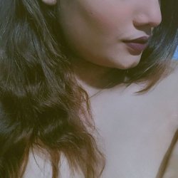 Hot Indian bigboob Snapchat girl nudes leaked  2022