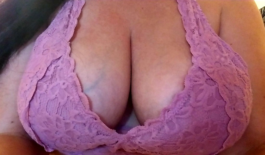 Slut wife Courtney, kik RaspberryCumquat for exposure #qH8v8qcr