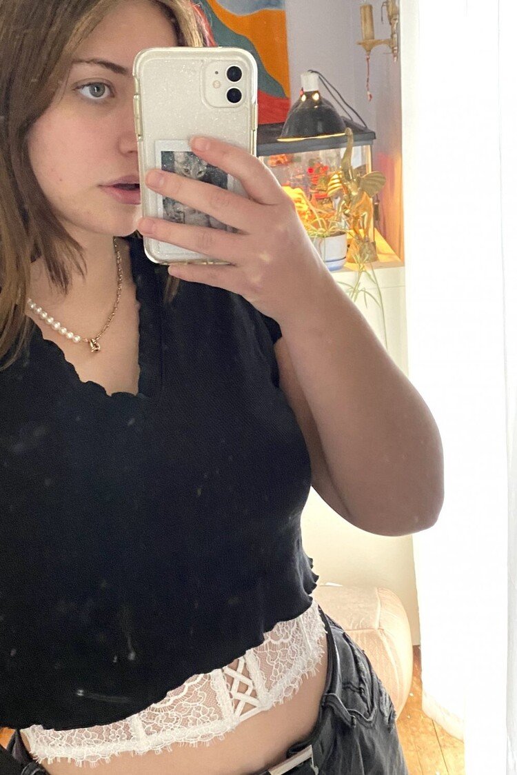 Chubby Slut Spreads Her Ass And Beef Curtains For All To See #zP5HKLF2