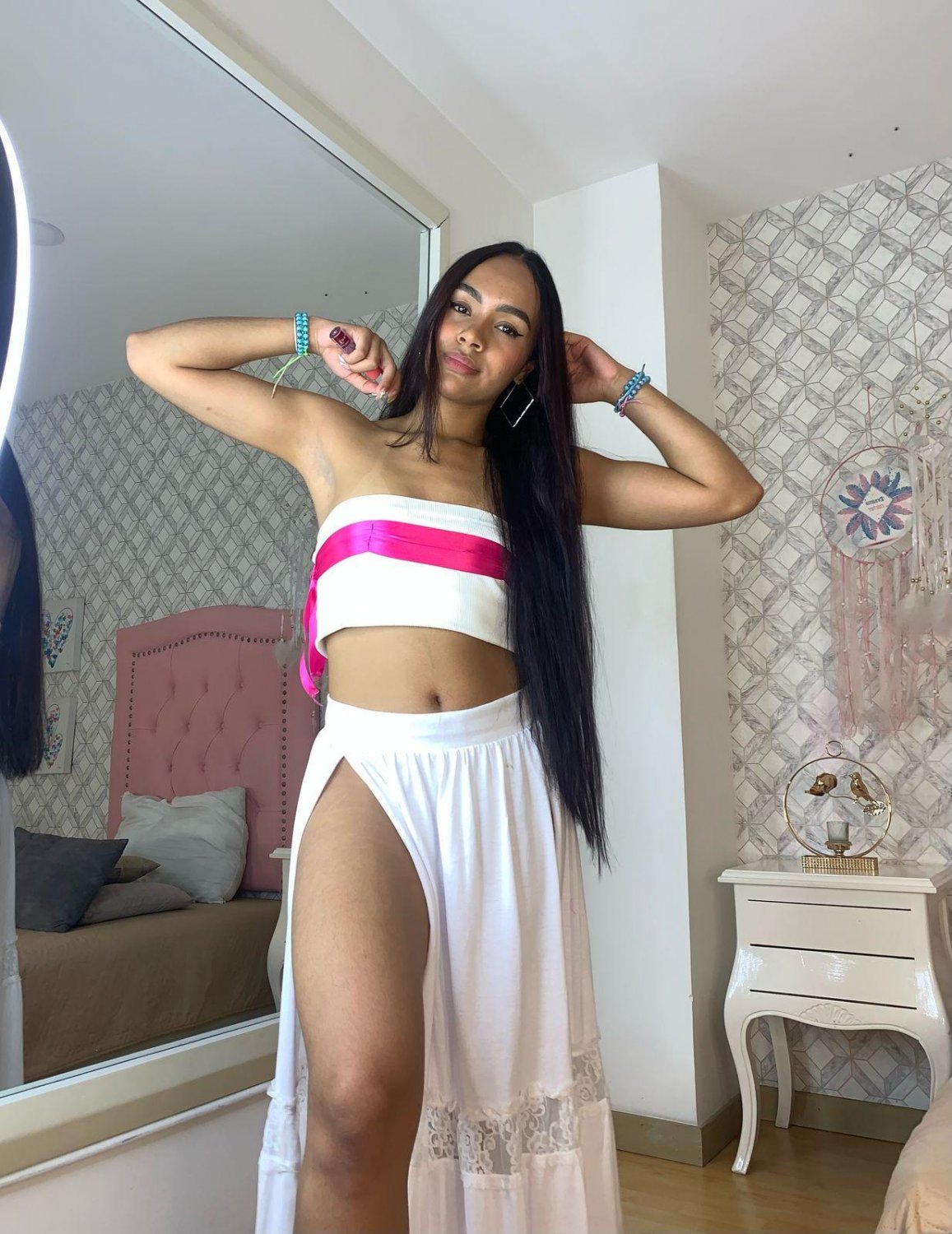 Beautiful Colombian Cam Slut #B46I6v0b