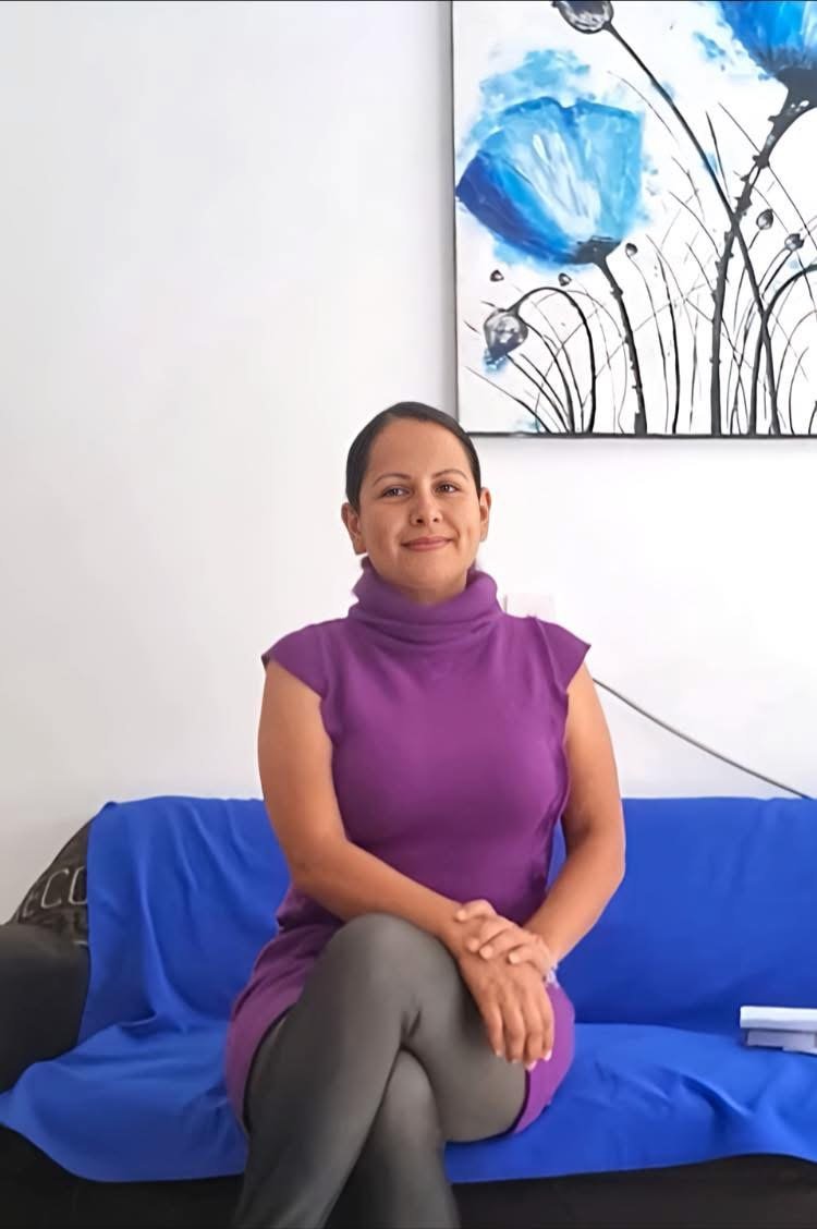 Como ven a la madre de mi mejor amigo, me pone dura la verga