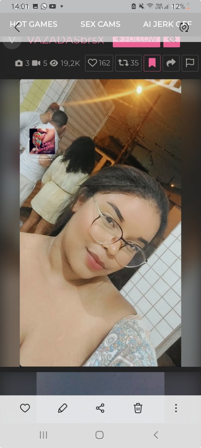 Quem tem mais videos dessa gordinha gostosa, ou sabe o nome? #DvccK4dG