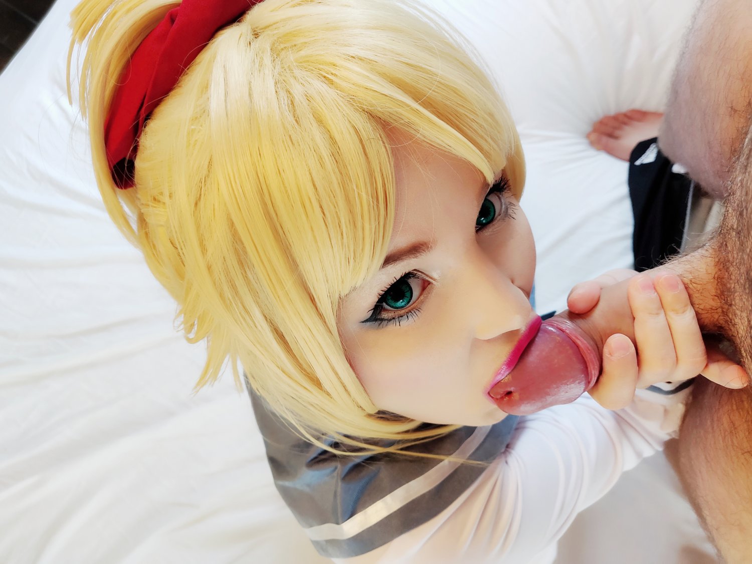Mordred Fate cosplay with blowjob and facial #NtEE5rsZ